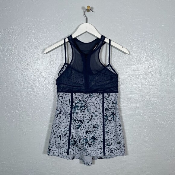 Lululemon Women 8 White Navy Blue Pedal Pace Zip Tank Padded Mesh Athleisure - Picture 1 of 9